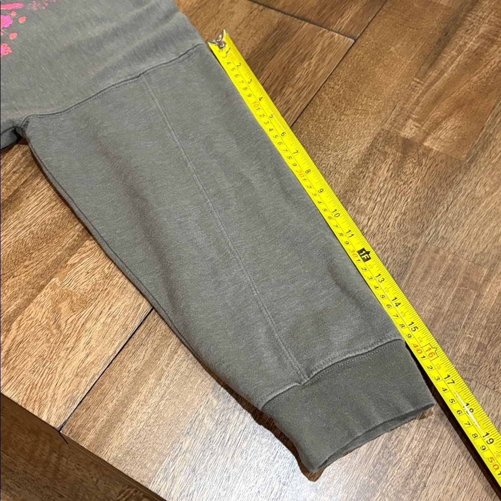 NATURAL LIFE Be Happy Sweatshirt with pockets! Brown. Small - Picture 5 of 7